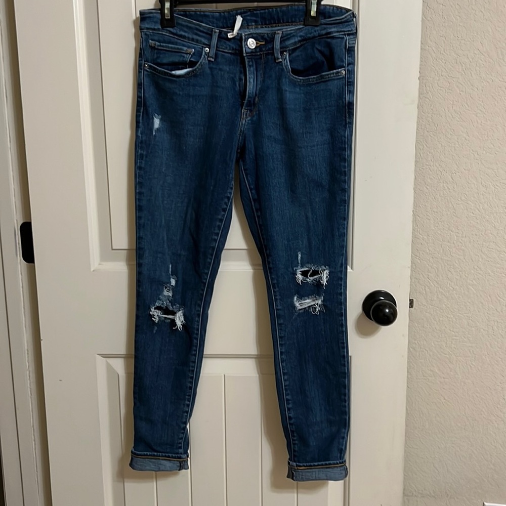 Levi’s 711 skinny size 30, distressed jeans